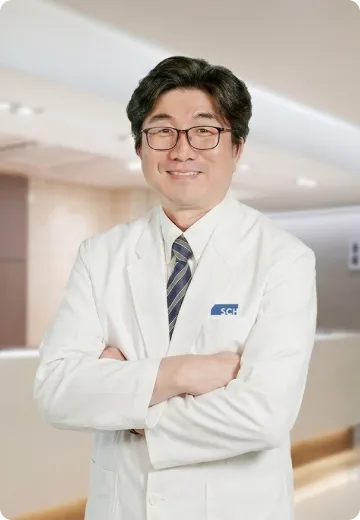유병욱 교수님께서 웰다의 혈당 관리와 알츠하이머 예방의 연관성을 소개하고 있음